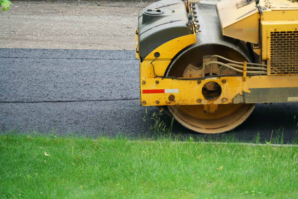 Best Asphalt Driveway Installation  in , IL